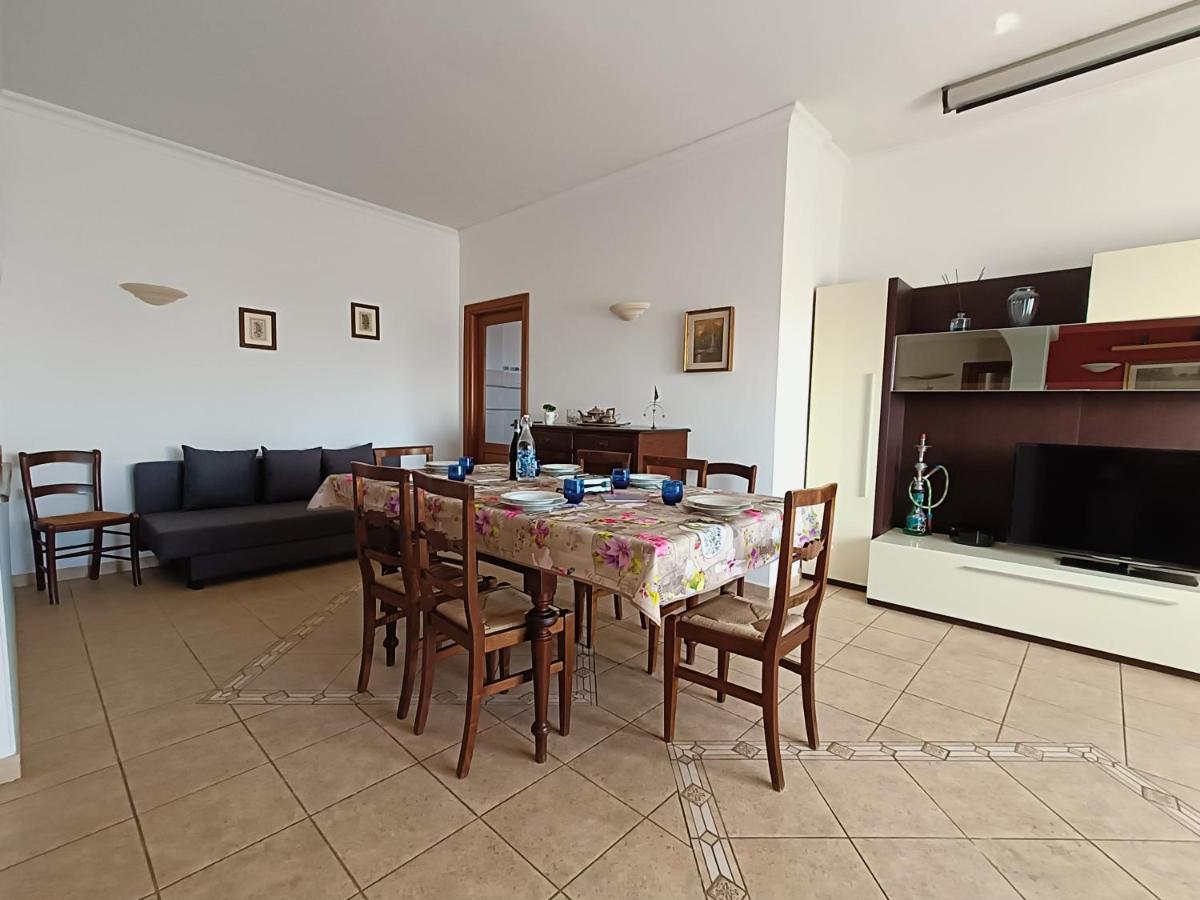 Avellini - Delightful And Spacious Apartment With Terrace - Near Metro A Cornelia Roma Exterior foto